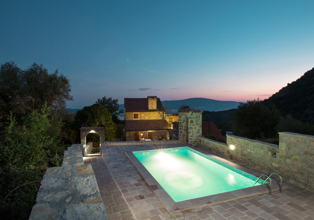 Old Stone House Villas Teodo Esterno foto
